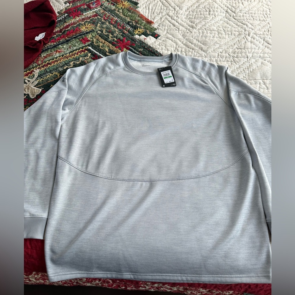 Under Armour Sweatshirt NWT